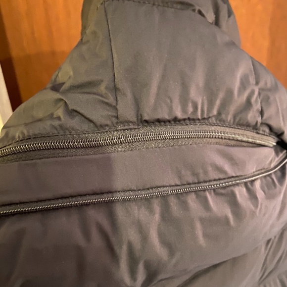 GapFit Puffer Coat - Picture 3 of 4